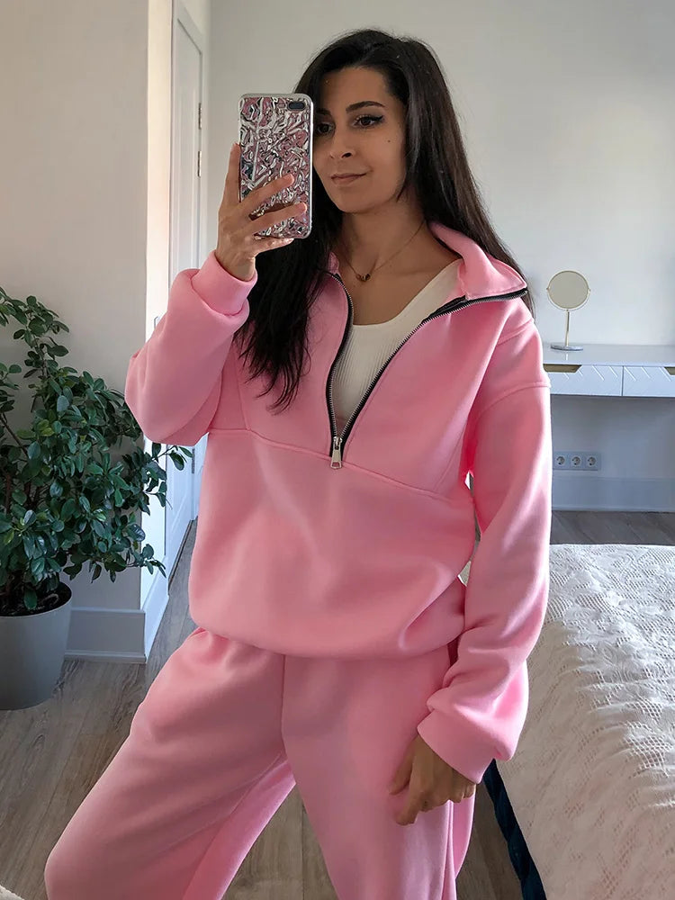 Women's Thick Fleece Tracksuit.