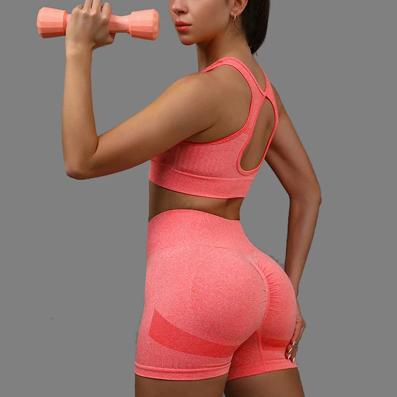 Women's Hollow Back Sports Bra And Hip Lifting Sports Shorts