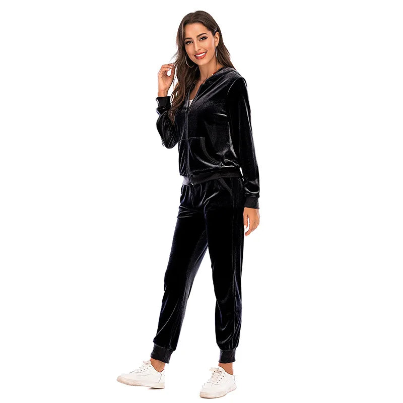 Women’s Piece Sweatshirt and Sweatpants Tracksuit